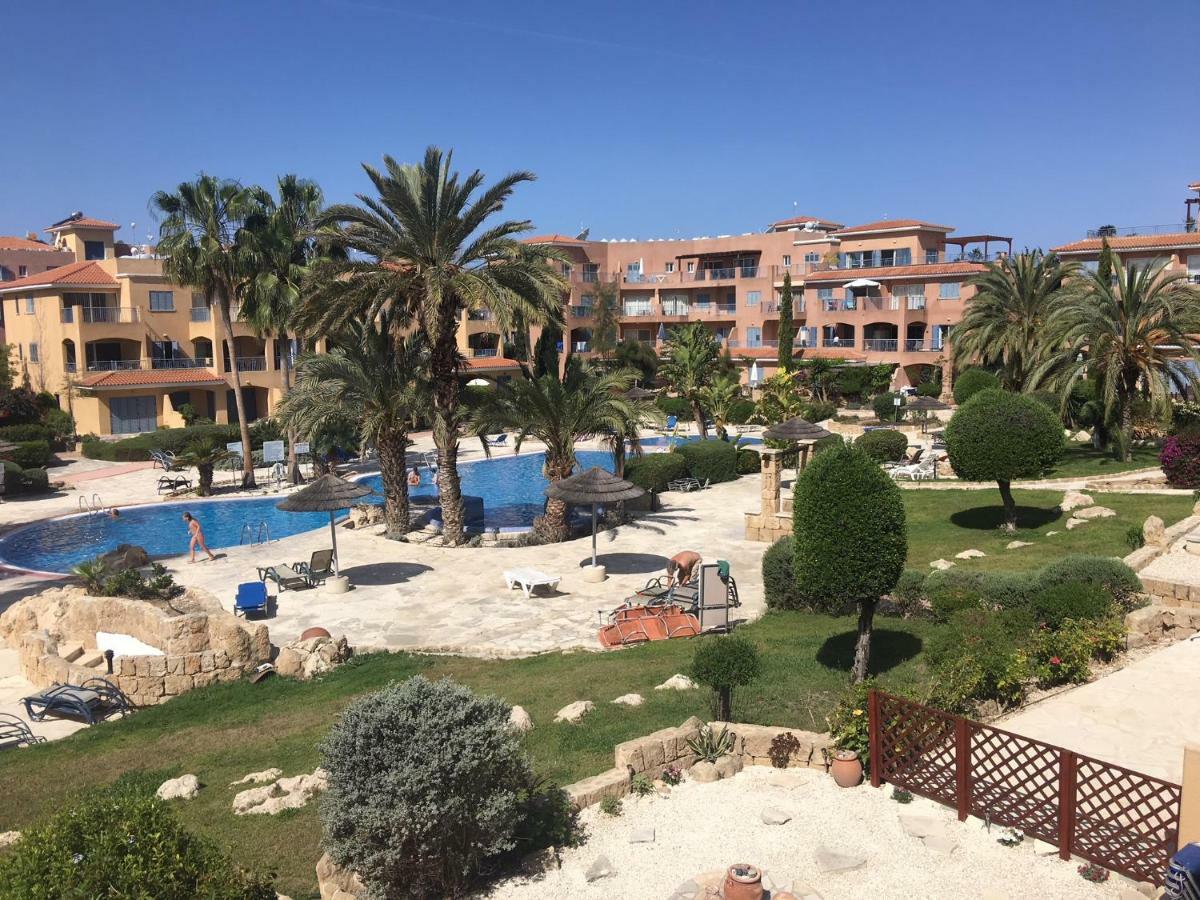 Limnaria Gardens - Modern 1 Bed, Walk To Beach & Shops Paphos Exterior foto
